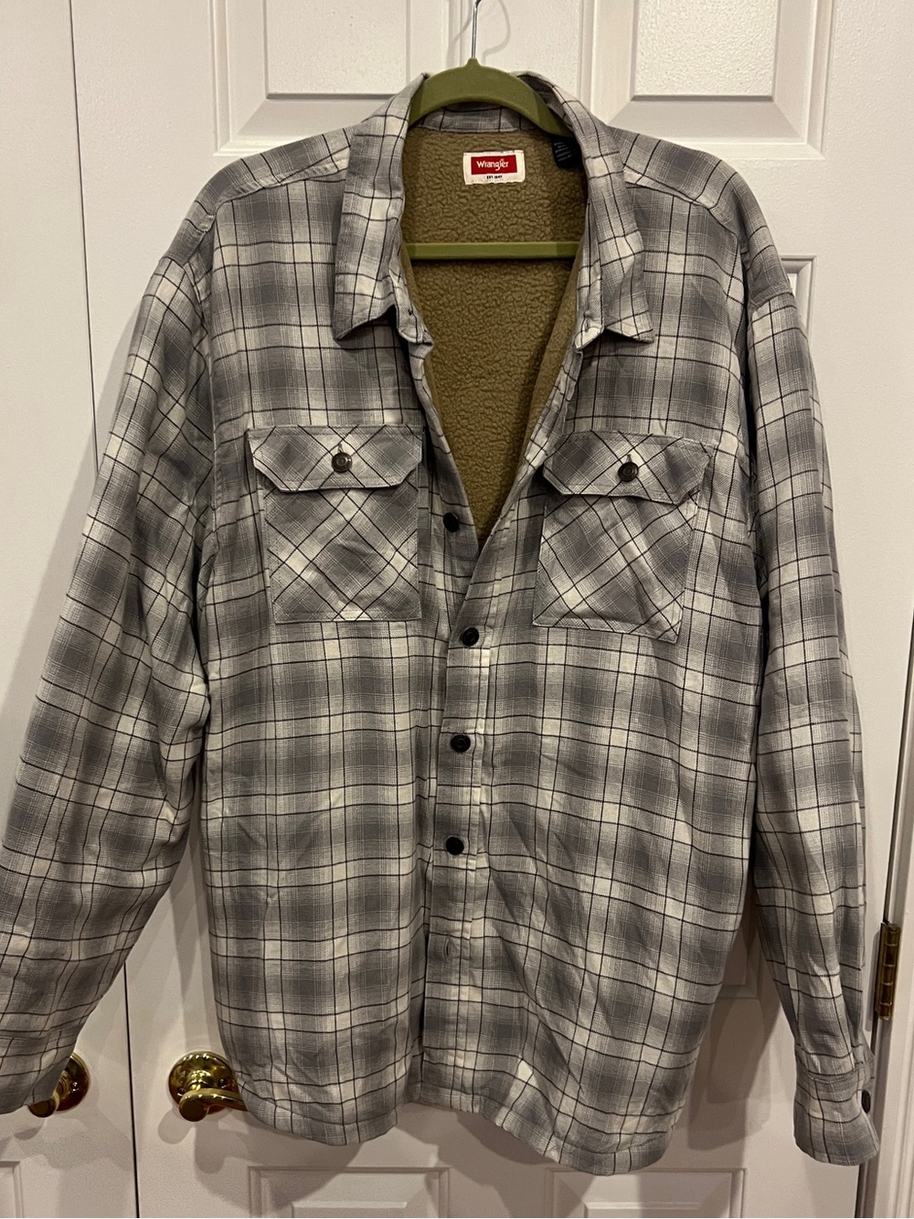 Wrangler Gray Plaid Sherpa-Lined Shirt Jacket with Olive Liner